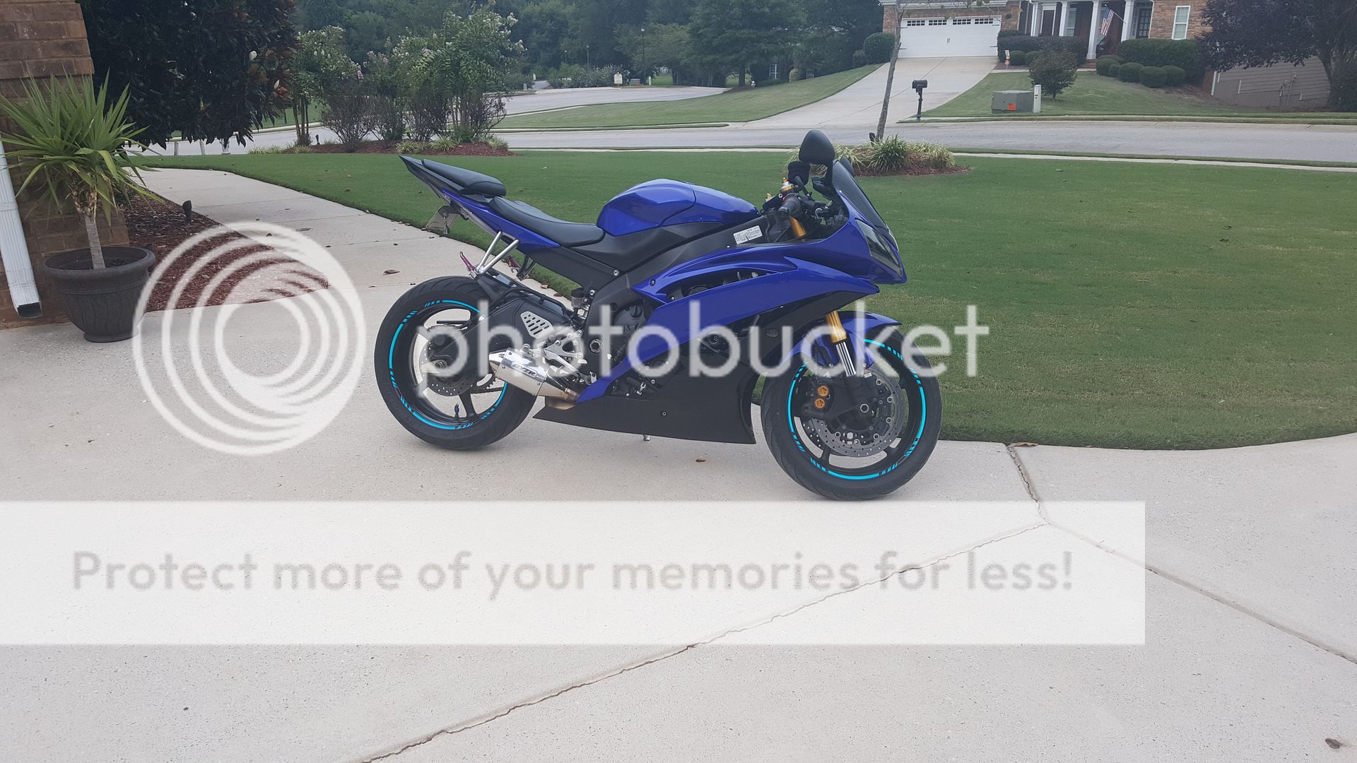 WHITE REFLECTIVE MOTORCYCLE RIM STRIPES WHEEL DECALS TAPE STICKERS CAR