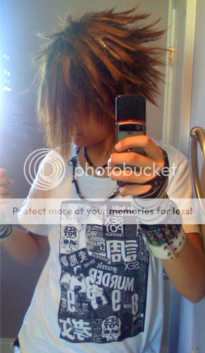 Oh, I was kind of going for an Uruha-esque hairstyle xD;;